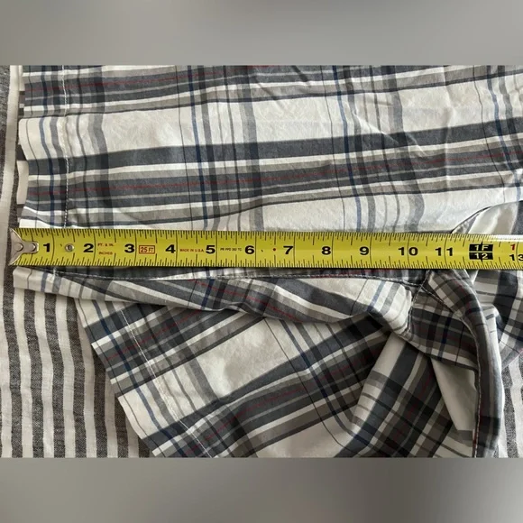 Dockers plaid men’s Shorts size 42. New with tags - Picture 3 of 5